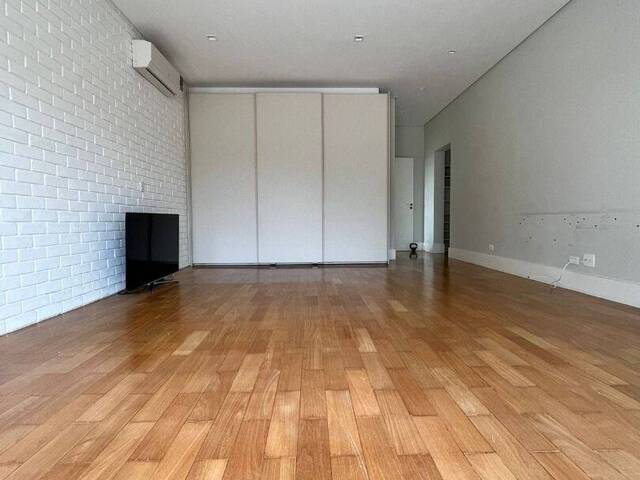 Casa para Venda em Santana de Parnaíba - 5