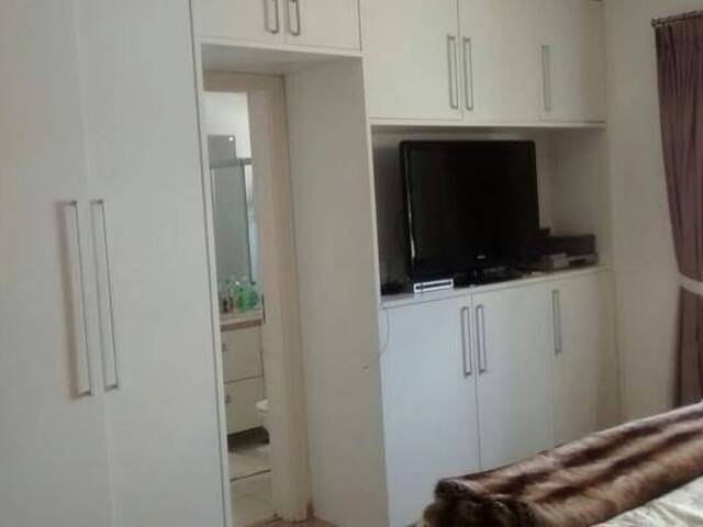 Casa para Venda em Santana de Parnaíba - 5