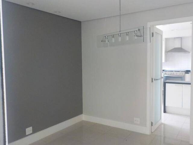 Casa para Venda em Santana de Parnaíba - 3