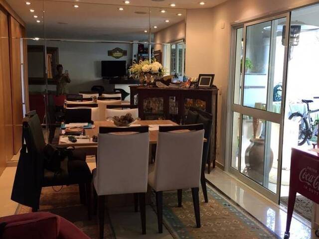 Casa para Venda em Santana de Parnaíba - 2