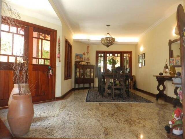 Casa para Venda em Santana de Parnaíba - 2