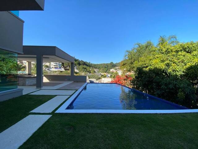 Casa para Venda em Santana de Parnaíba - 4