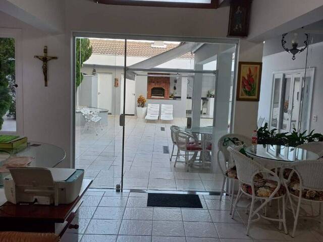 Casa para Venda em Santana de Parnaíba - 2