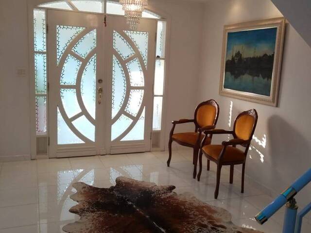 Casa para Venda em Santana de Parnaíba - 3