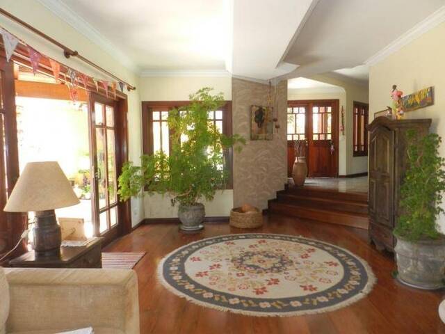 Casa para Venda em Santana de Parnaíba - 4