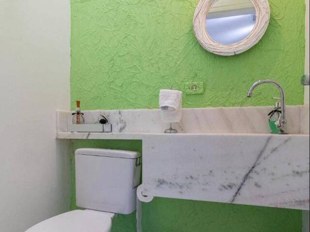 Casa para Venda em Santana de Parnaíba - 3