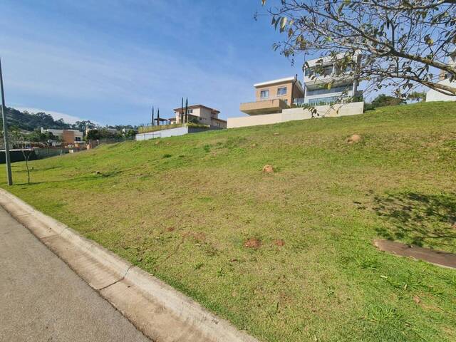 Terreno para Venda em Santana de Parnaíba - 4