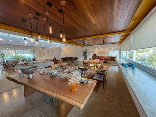 Casa para Venda em Santana de Parnaíba - 2