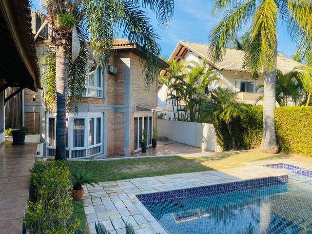 Casa para Venda em Santana de Parnaíba - 3