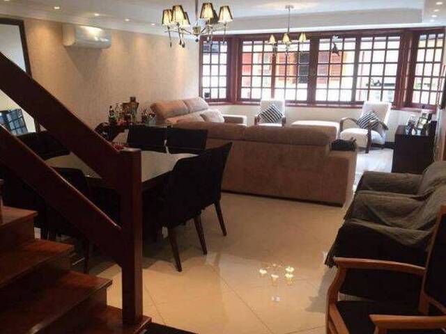 Casa para Venda em Santana de Parnaíba - 2