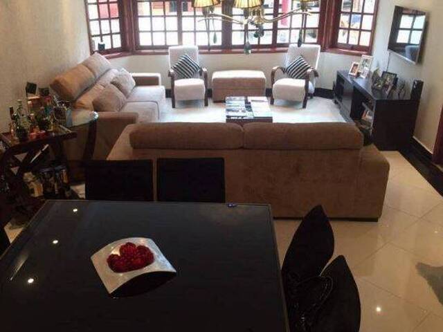 Casa para Venda em Santana de Parnaíba - 4