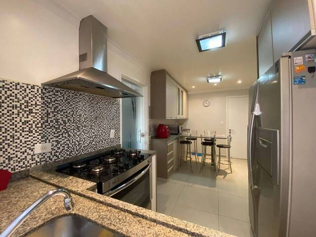 Casa para Venda em Santana de Parnaíba - 3