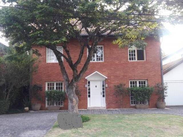 Casa para Venda em Santana de Parnaíba - 4