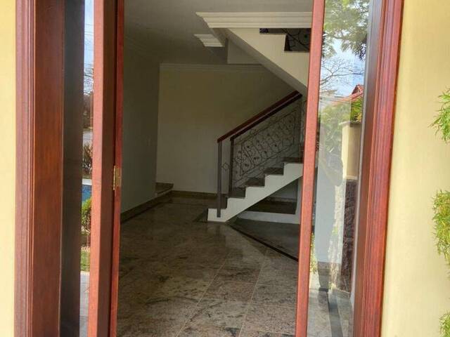 Casa para Venda em Santana de Parnaíba - 5