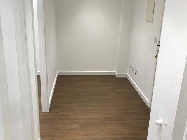 Sala para Venda em Barueri - 5