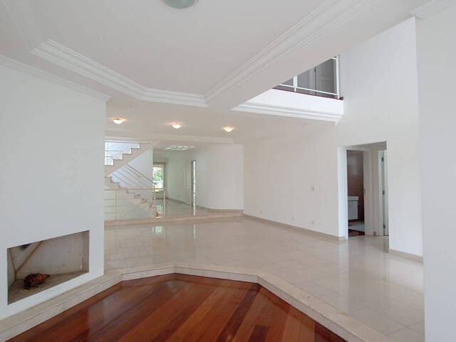 Casa para Venda em Santana de Parnaíba - 4