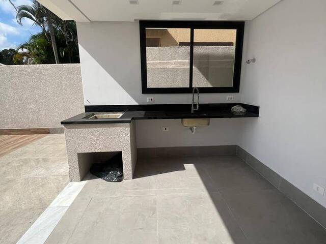 Casa para Venda em Santana de Parnaíba - 5