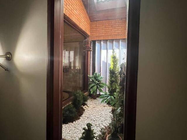 Casa para Venda em Santana de Parnaíba - 4