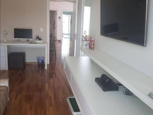 Casa para Venda em Santana de Parnaíba - 4