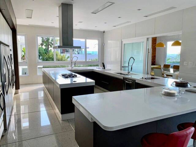 Casa para Venda em Santana de Parnaíba - 2