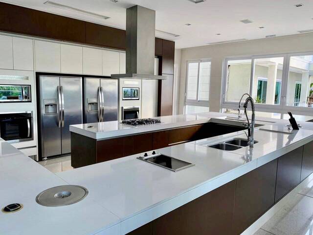 Casa para Venda em Santana de Parnaíba - 5