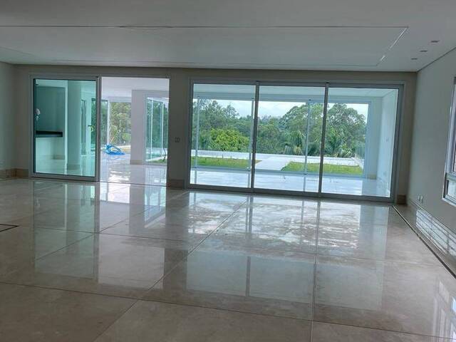 Casa para Venda em Santana de Parnaíba - 2