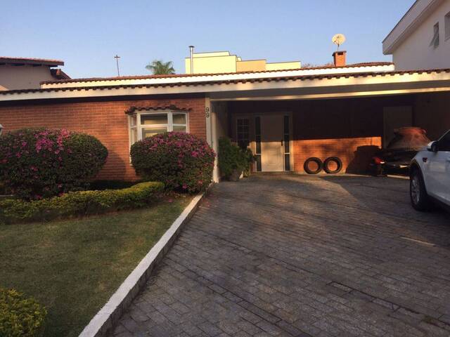 Casa para Venda em Santana de Parnaíba - 2