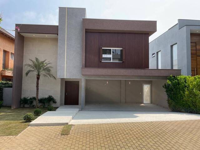 Casa para Venda em Santana de Parnaíba - 5