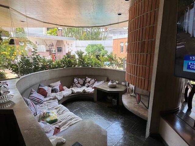 Casa para Venda em Santana de Parnaíba - 5