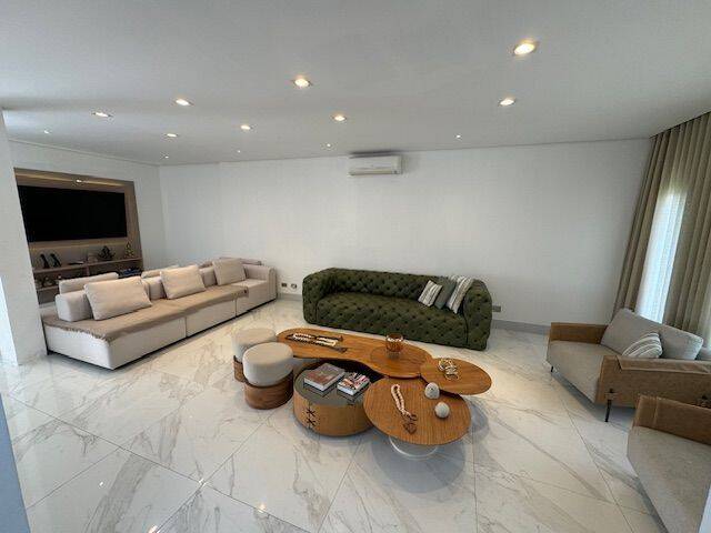 Casa para Venda em Santana de Parnaíba - 3