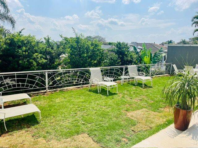 Casa para Venda em Santana de Parnaíba - 3