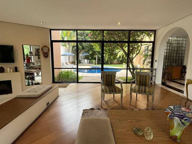 Casa para Venda em Santana de Parnaíba - 3