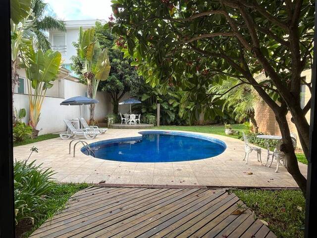 Casa para Venda em Santana de Parnaíba - 5