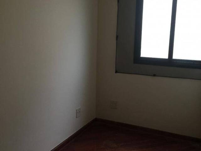 Casa para Venda em Santana de Parnaíba - 3