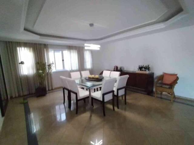 Casa para Venda em Santana de Parnaíba - 5