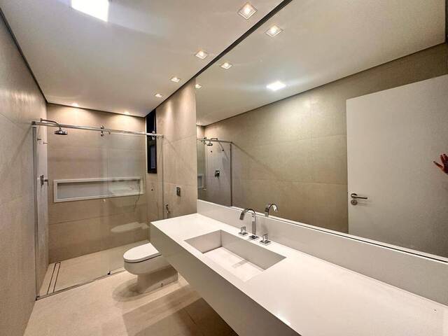 Casa para Venda em Santana de Parnaíba - 4