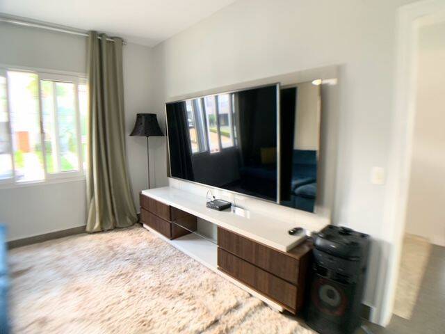 Casa para Venda em Santana de Parnaíba - 5