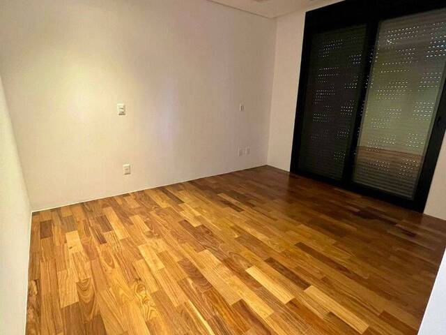 Casa para Venda em Santana de Parnaíba - 2