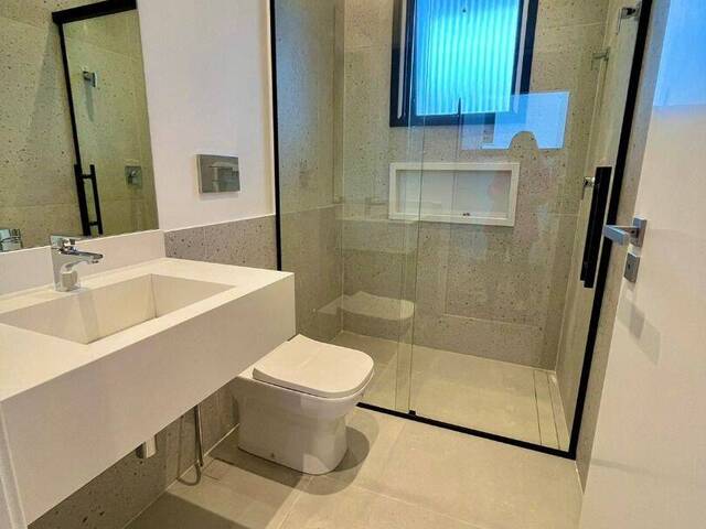 Casa para Venda em Santana de Parnaíba - 3