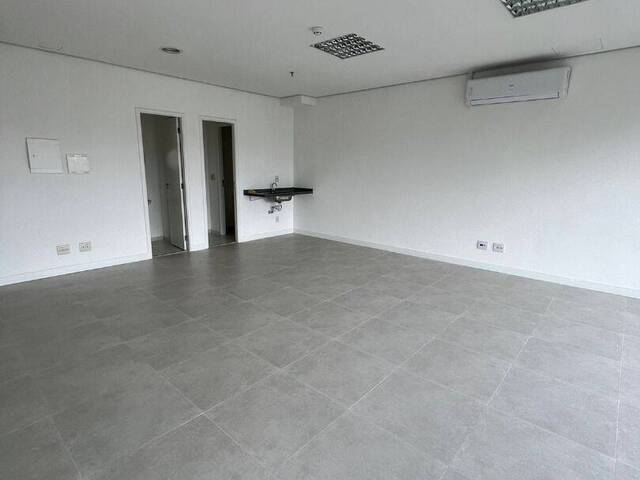 #SA0117 - Sala para Venda em Barueri - SP