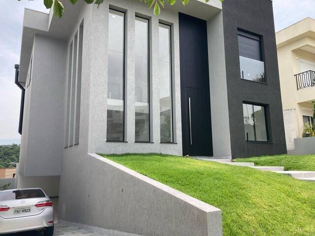 Casa para Venda em Santana de Parnaíba - 3