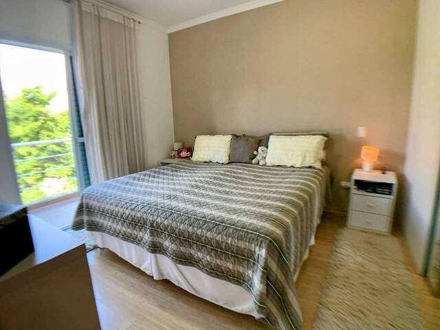 Casa para Venda em Santana de Parnaíba - 2