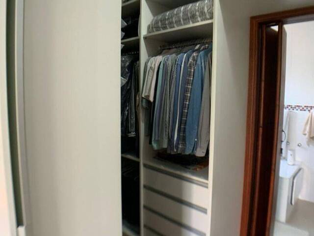 Casa para Venda em Santana de Parnaíba - 4