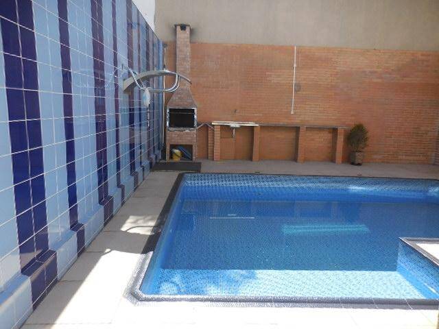 Casa para Venda em Santana de Parnaíba - 4