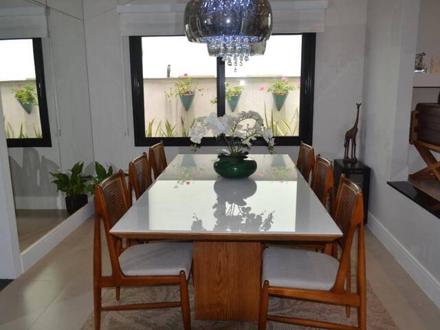 Casa para Venda em Santana de Parnaíba - 3