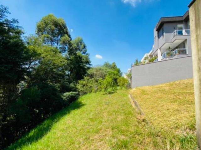 Terreno para Venda em Santana de Parnaíba - 4