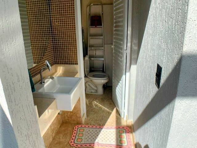 Casa para Venda em Santana de Parnaíba - 5