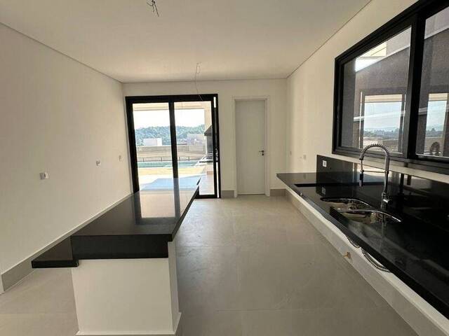 Casa para Venda em Santana de Parnaíba - 4