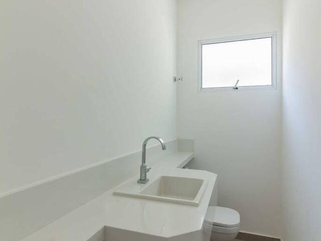 Casa para Venda em Santana de Parnaíba - 4