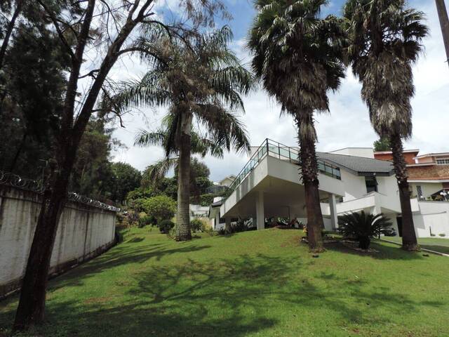 Casa para Venda em Santana de Parnaíba - 2